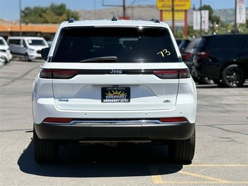 Used 2023 Jeep Grand Cherokee 4WD 4xe image 6