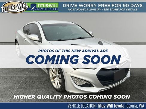 Used 2016 Hyundai Genesis 3.8 image 1
