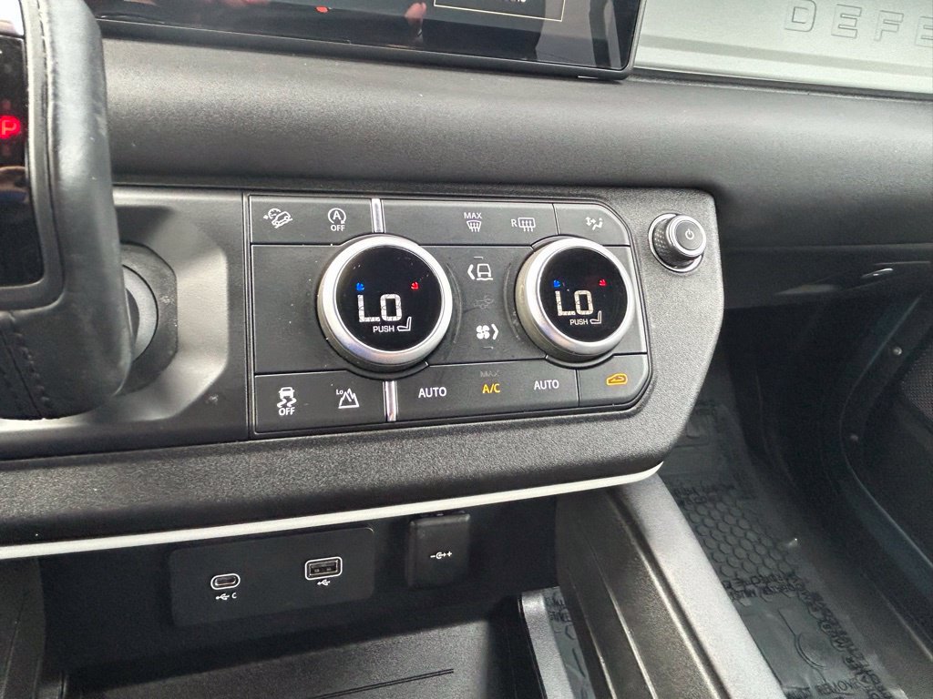 Used 2024 Land Rover Defender 110 S AWD/4WD image 25