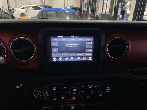 Used 2021 Jeep Wrangler Unlimited Rubicon image 7