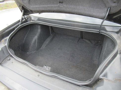 Used 2022 Dodge Challenger R/T w/ Blacktop Package image 5