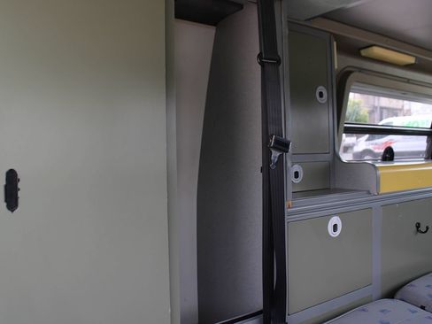 Used 1997 Volkswagen Eurovan Camper FWD image 36