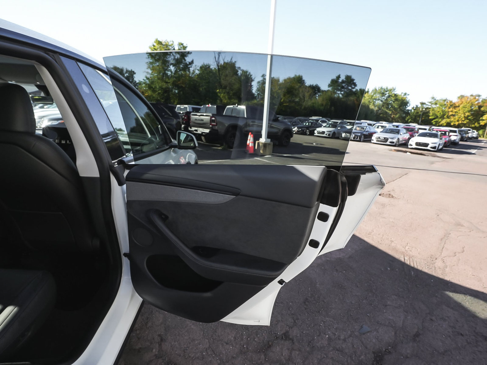 Used 2026 Tesla Model Y Long Range AWD/4WD image 12
