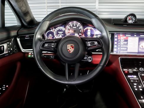 Certified 2023 Porsche Panamera GTS image 13