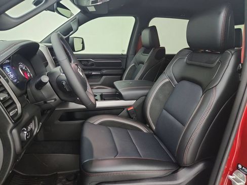 New 2026 RAM 1500 Laramie AWD/4WD image 18