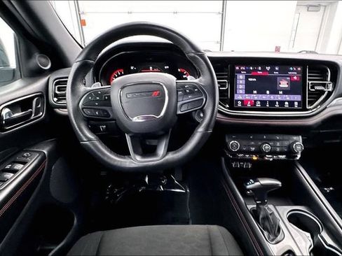 Used 2025 Dodge Durango GT AWD/4WD image 3
