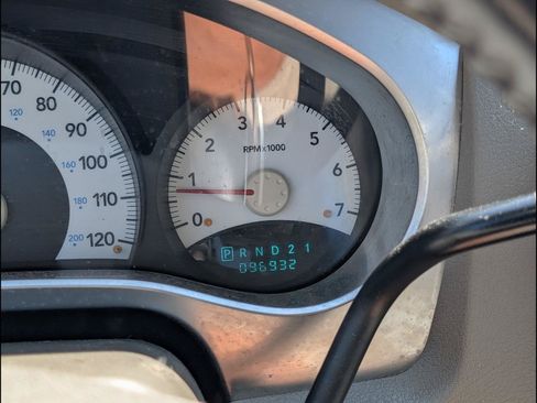 Used 2006 Mitsubishi Raider DuroCross AWD/4WD image 10