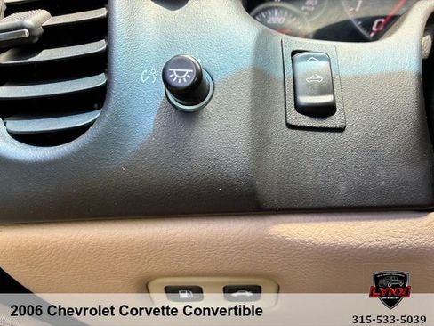 Used 2006 Chevrolet Corvette Convertible w/ Preferred Equipment Group RWD image 25