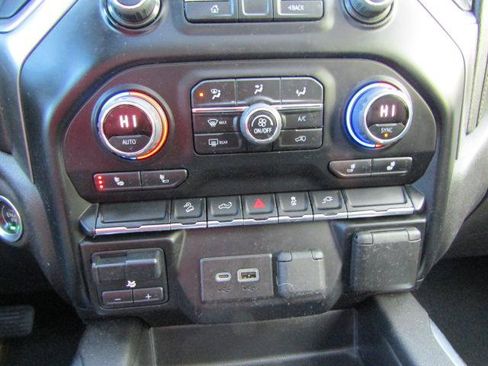 Used 2022 Chevrolet Silverado 1500 LT Trail Boss image 20