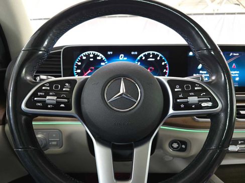 Used 2021 Mercedes-Benz GLS 450 4MATIC image 25