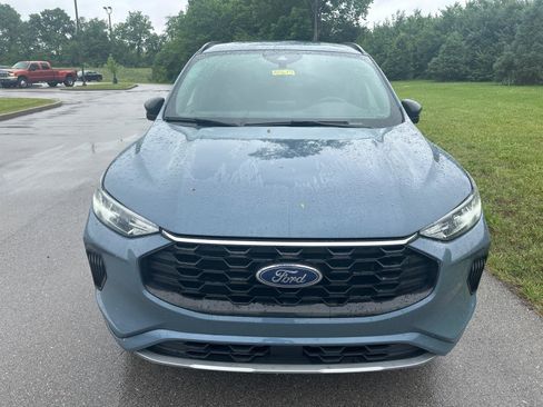 Used 2024 Ford Escape ST-Line w/ Equipment Group 301A FWD image 2