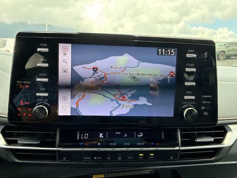 Used 2022 Toyota Sienna XSE FWD image 19