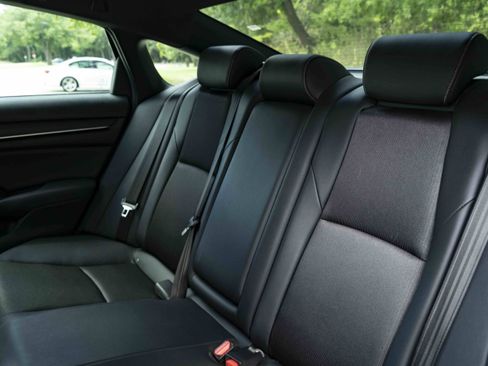 Used 2020 Honda Accord Sport image 18