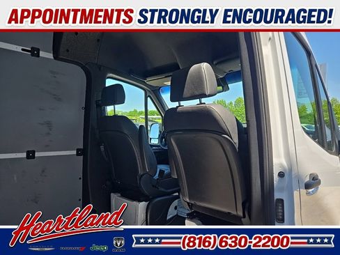 Used 2025 Mercedes-Benz Sprinter 2500 image 61