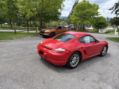 Used 2007 Porsche Cayman RWD image 3