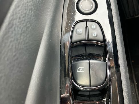 Used 2024 Nissan Altima 2.5 SL image 12