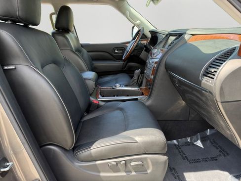 Used 2018 INFINITI QX80 4WD w/ Driver Assistance Package image 8