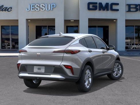 Used 2026 Buick Envista Preferred image 4