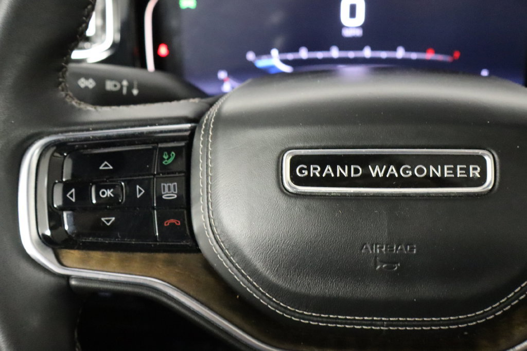 Used 2023 Jeep Grand Wagoneer L Series II w/ Premium Group II AWD/4WD image 8