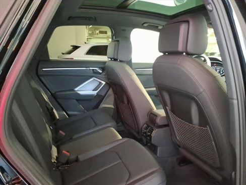 Certified 2025 Audi Q3 2.0T Premium w/ Convenience Package image 21