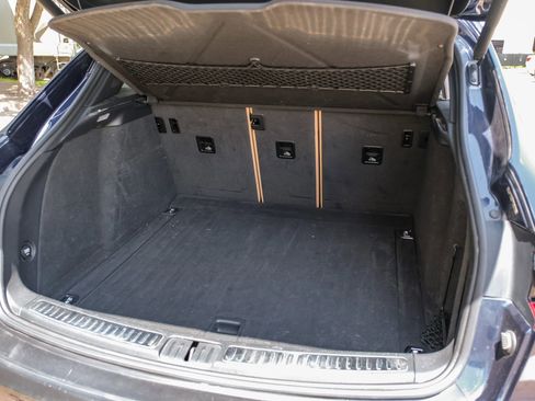 Used 2018 Porsche Macan image 52