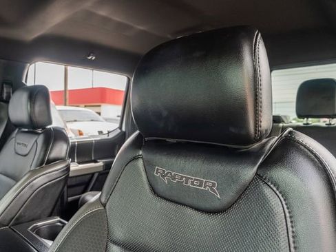 Used 2019 Ford F150 Raptor w/ Equipment Group 802A Luxury image 20