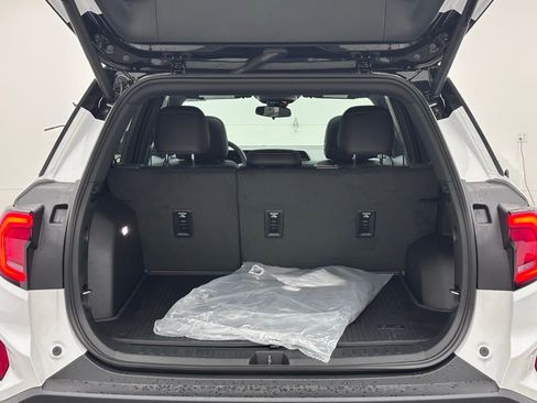 New 2026 GMC Terrain Elevation w/ Elevation Premium Package image 10