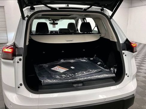 New 2026 Nissan Rogue Dark Armor AWD/4WD image 38