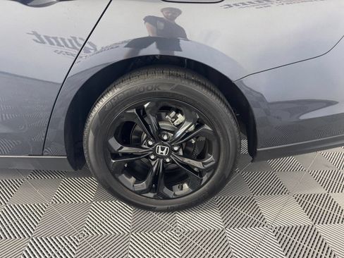 Used 2025 Honda Accord SE image 13