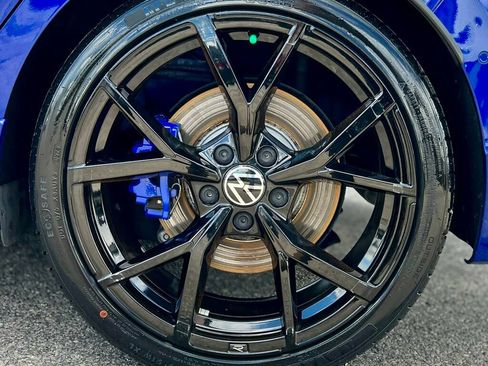 Used 2023 Volkswagen Golf 20th Anniversary Edition AWD/4WD image 26