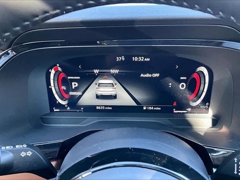 Used 2025 Nissan Pathfinder Platinum w/ Cargo Package image 22