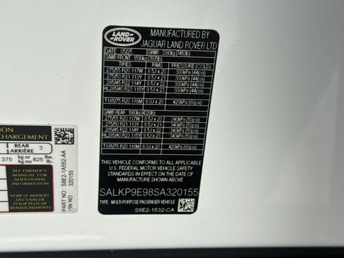 Used 2025 Land Rover Range Rover SE AWD/4WD image 28