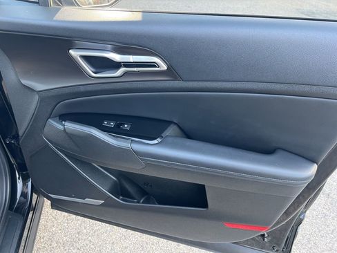 Used 2023 Kia Sportage EX image 21