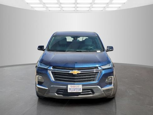 Used 2023 Chevrolet Traverse LS FWD image 2