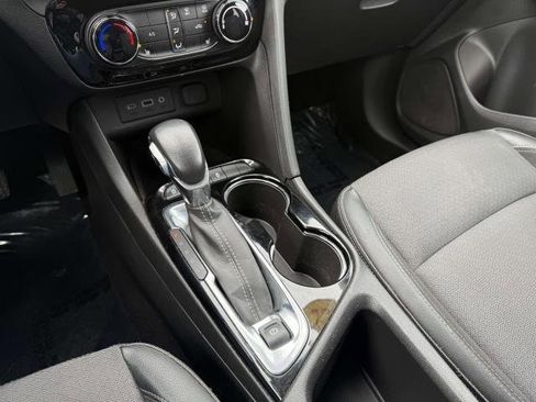 Used 2022 Buick Encore GX Preferred w/ Cold Weather Comfort Package image 26