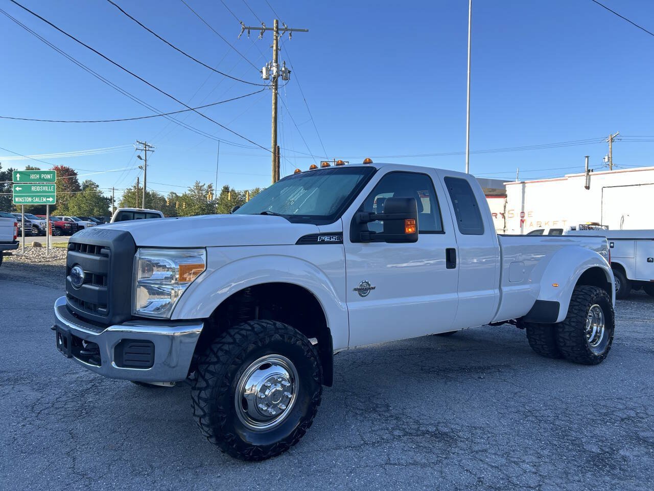 Used 2016 Ford F350 XL w/ Power Equipment Group AWD/4WD image 3