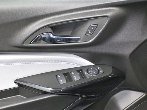 New 2026 Chevrolet Trax LT w/ Driver Confidence Package image 13