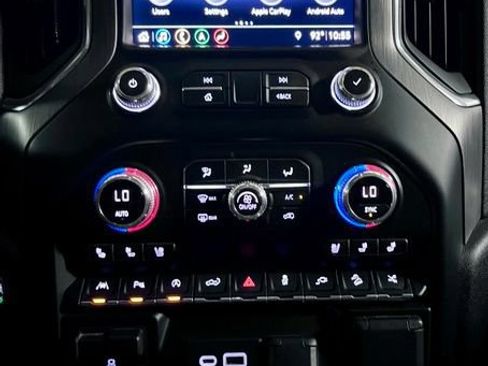 Used 2019 GMC Sierra 1500 Denali w/ Denali Ultimate Package AWD/4WD image 38