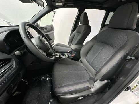 Certified 2025 Subaru Forester Premium image 17