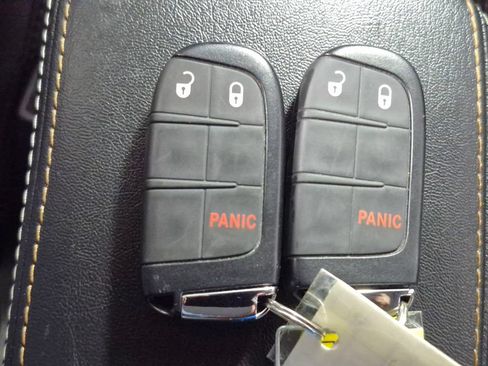 Used 2021 Jeep Compass Latitude FWD image 28