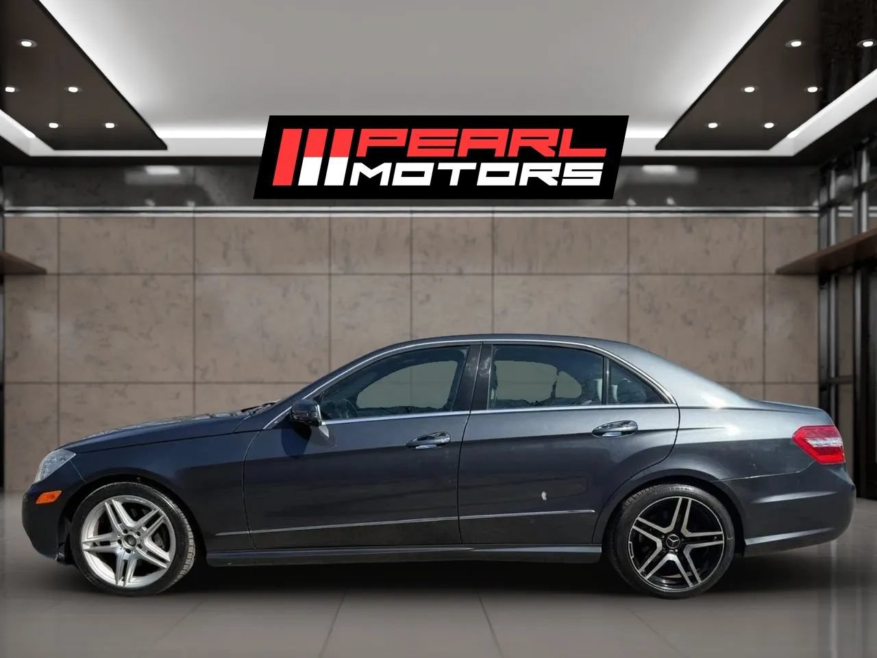 Used 2013 Mercedes-Benz E 350 Sedan image 4