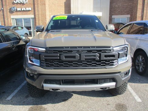Used 2025 Ford Ranger Raptor image 2