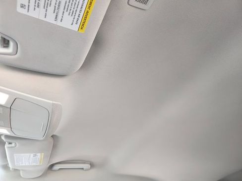 Used 2022 Ford Edge SEL image 21