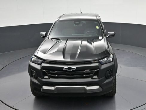 Used 2024 Chevrolet Colorado Trail Boss w/ Technology Package image 17
