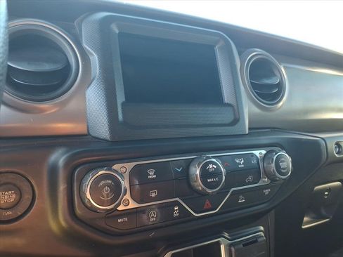 Used 2022 Jeep Wrangler Unlimited Sport image 26