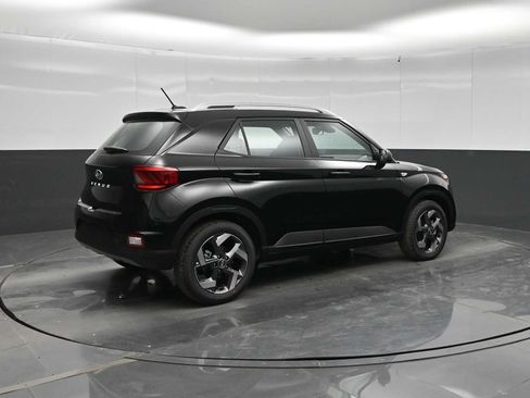 New 2026 Hyundai Venue SEL FWD image 8