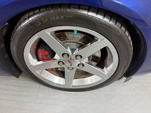 Used 2007 Chevrolet Corvette Coupe w/ Preferred Equipment Group RWD image 14