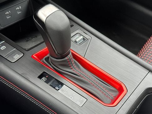 New 2026 Nissan Kicks SR image 18