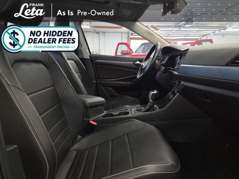 Used 2023 Volkswagen Jetta SE FWD image 20