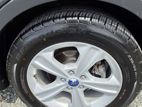 Used 2015 Ford Escape SE FWD image 28